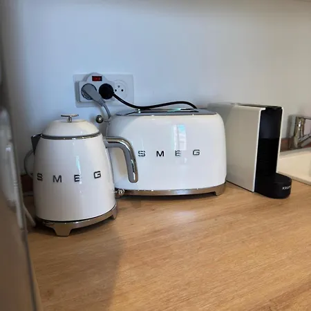 Corner Monaco Apartment